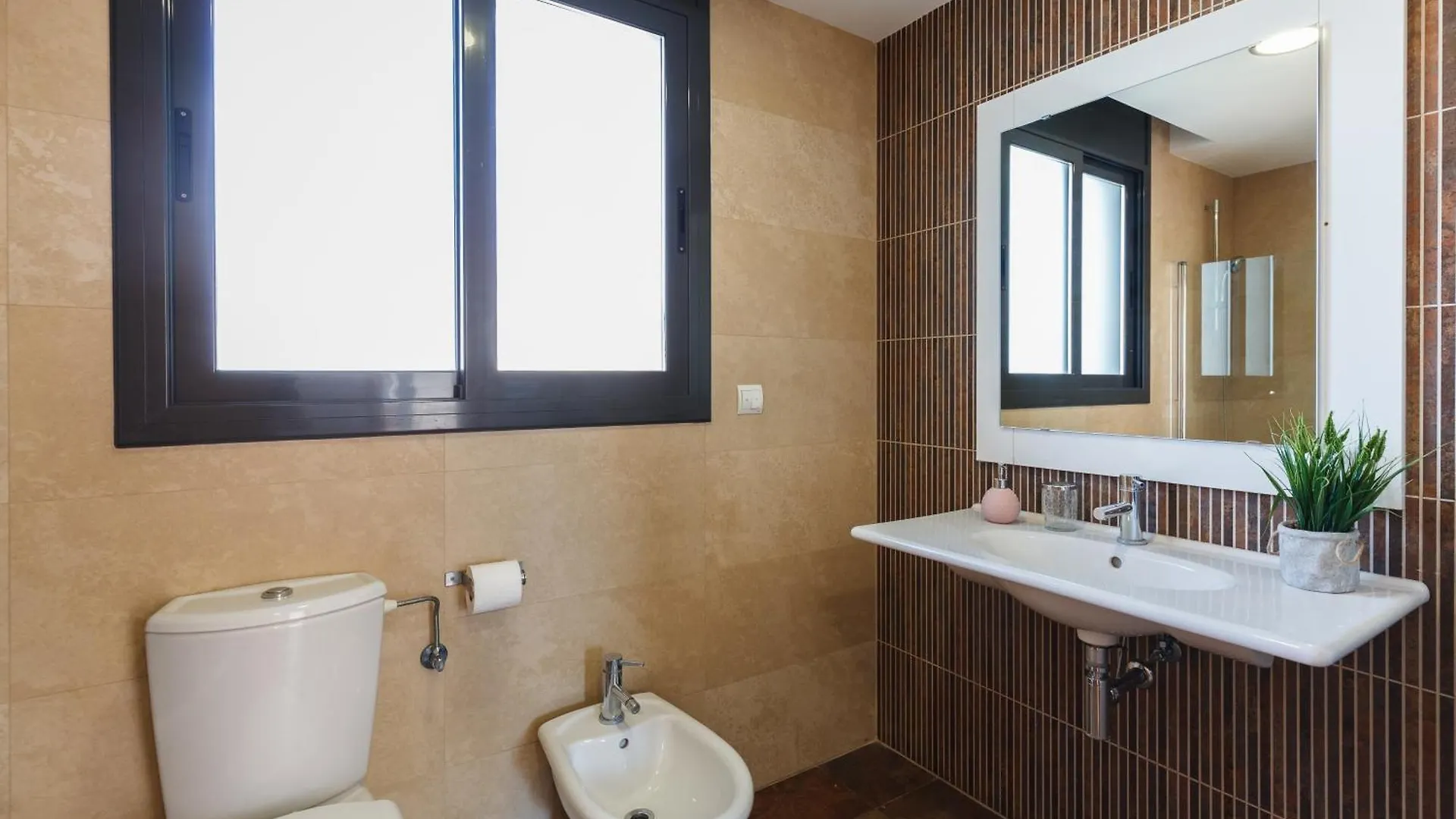 Villa Wine Experience Salou Center - Spa & Wine